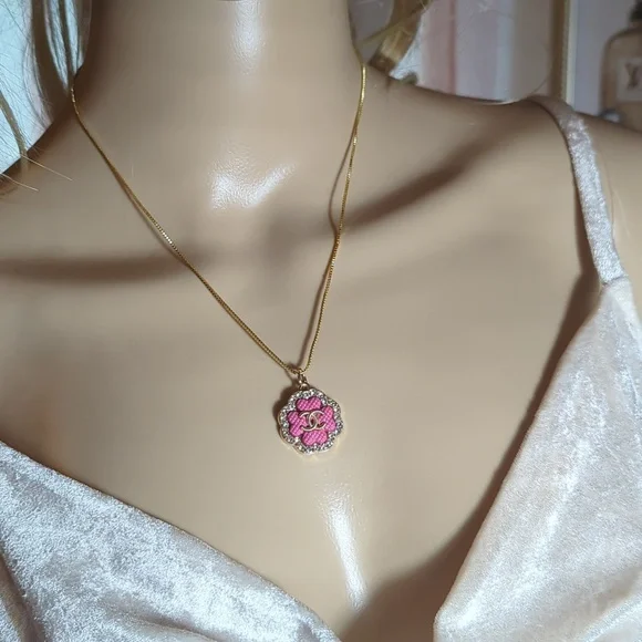 Chanel Necklace - Picture 3 of 8